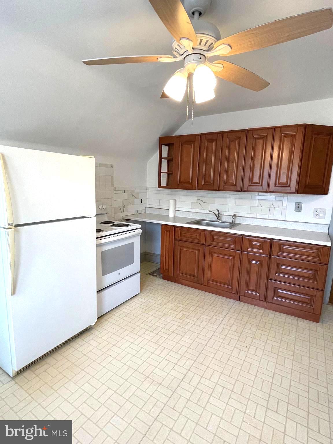 215 South Easton Road Glenside, PA 19038 - Photo 4 of 18 Kitchen