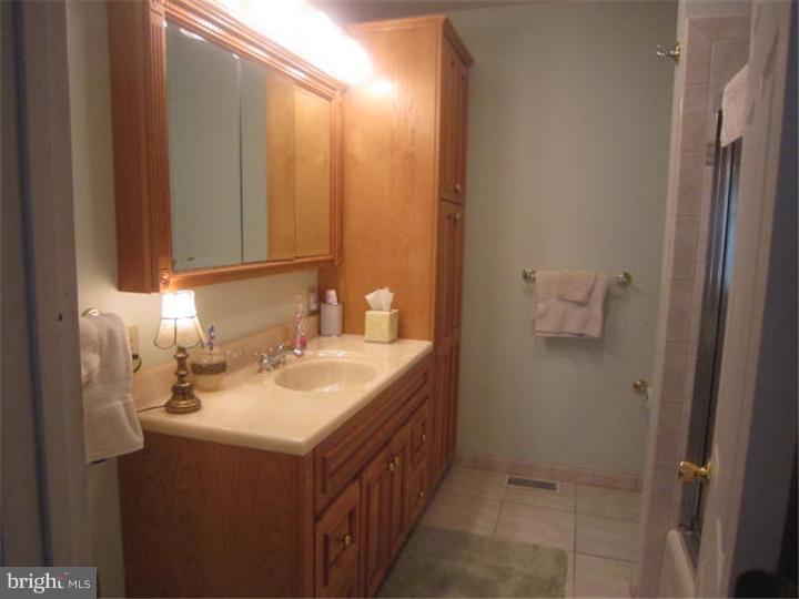 103 Forklanding Road Cinnaminson, NJ 08077 - Photo 11 of 25 Master Bathroom