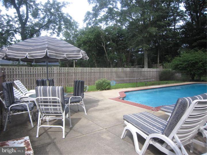 103 Forklanding Road Cinnaminson, NJ 08077 - Photo 18 of 25 Back Yard