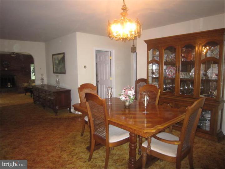 103 Forklanding Road Cinnaminson, NJ 08077 - Photo 3 of 25 Dining Room