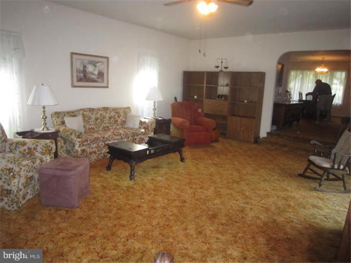 103 Forklanding Road Cinnaminson, NJ 08077 - Photo 6 of 25 Family Room