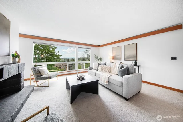 $499,950 | 2500 West Manor Place, Unit 216, Seattle, WA 98199