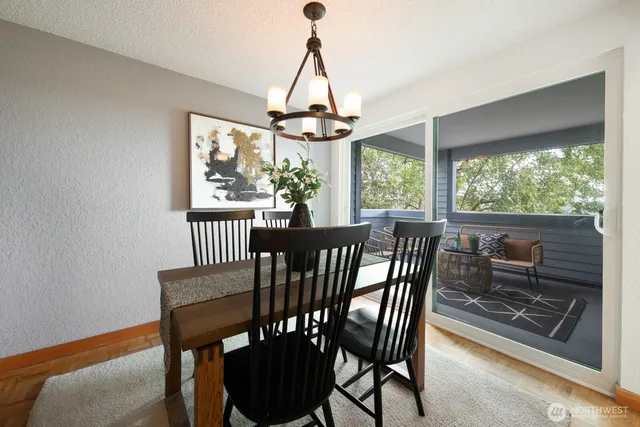 $499,950 | 2500 West Manor Place, Unit 216, Seattle, WA 98199