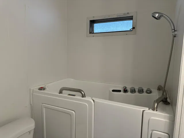 $124,900 | 18450 N Highway, Lockeford, CA 95237