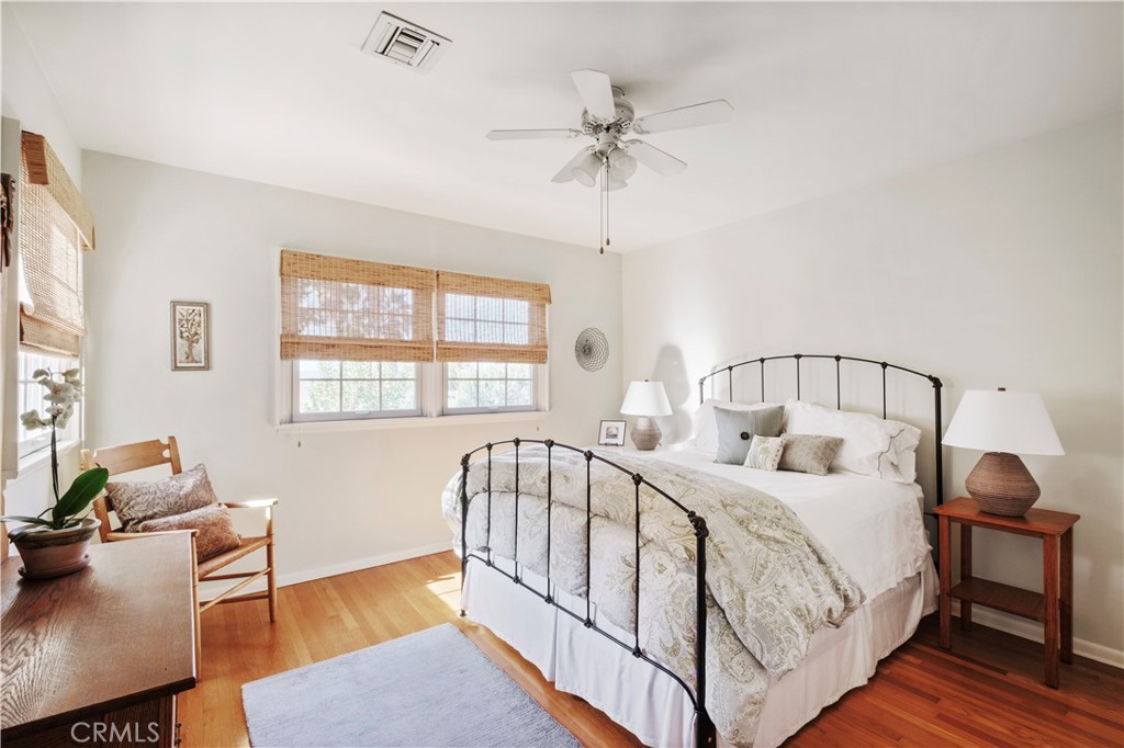 1907 Amber Lane Burbank, CA 91504 - Photo 21 of 25 a bedroom with double bed and a window