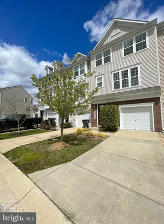 $2,600 | 43578 Marguerite Way, California, MD 20619