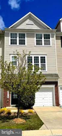 $2,600 | 43578 Marguerite Way, California, MD 20619