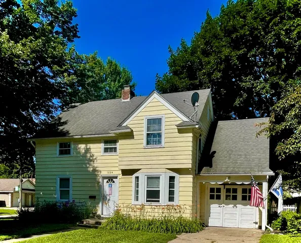 $149,000 | 1224 St Joseph Avenue, Albert Lea, MN 56007