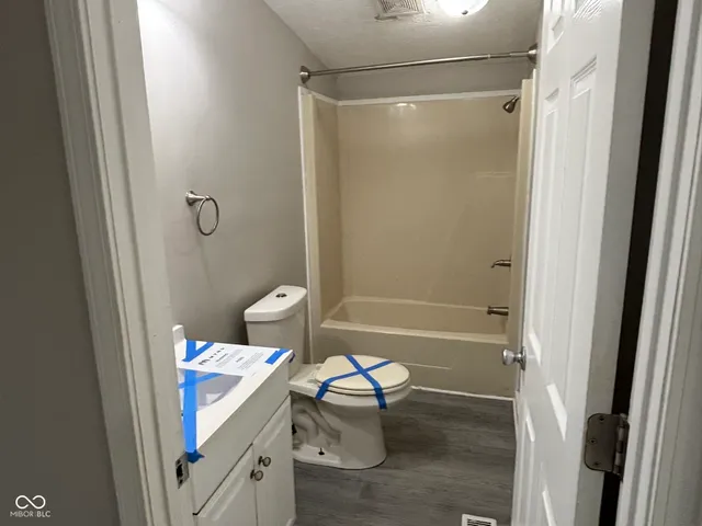 $142,500 | 3904 Ireland Drive, Indianapolis, IN 46235