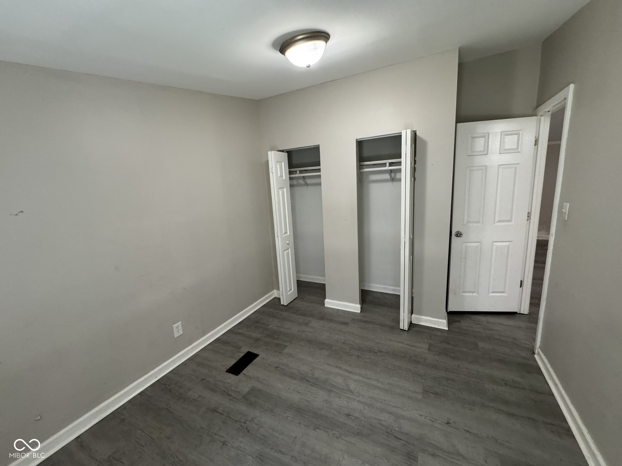 3904 Ireland Drive Indianapolis, IN 46235 - Photo 19 of 32