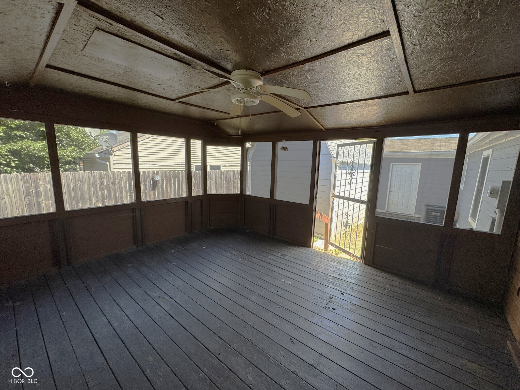 3904 Ireland Drive Indianapolis, IN 46235 - Photo 22 of 32