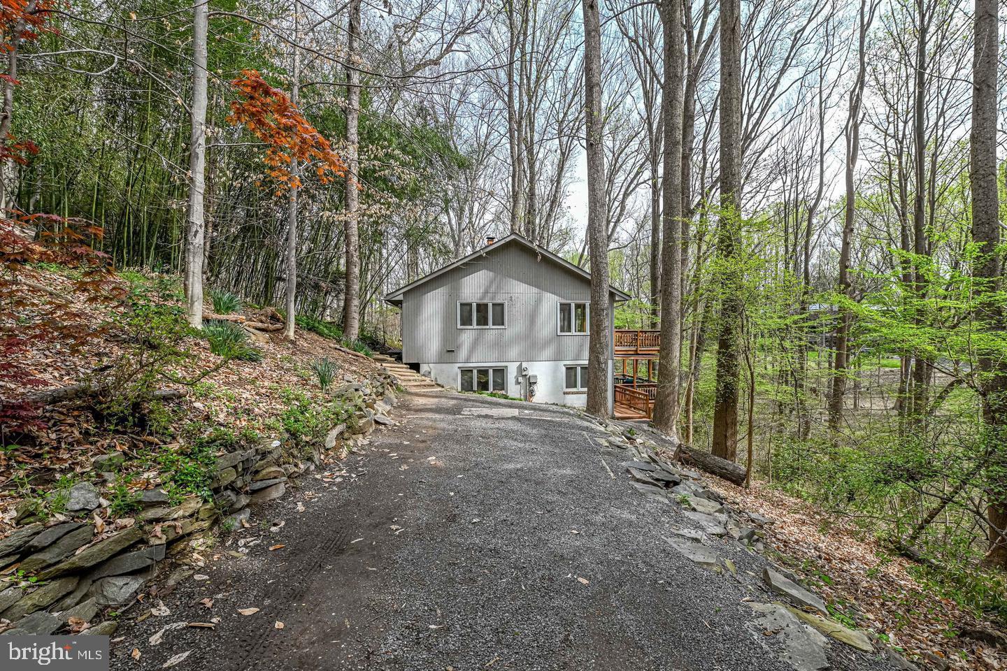 1328 Potomac School Road McLean, VA 22101 - Photo 1 of 31