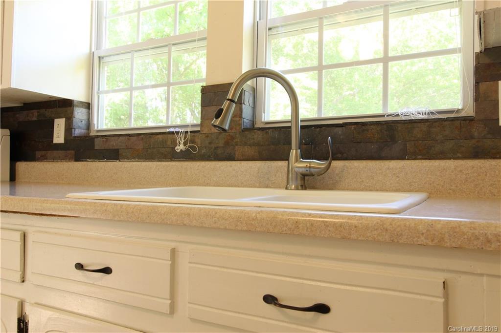 942 Alexis Lucia Road Stanley, NC 28164 - Photo 7 of 19 Gallery Image 7