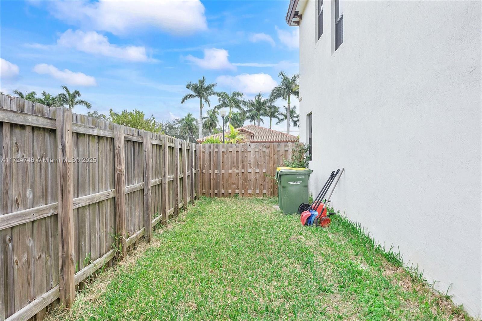 144 Northeast 27th Terrace Homestead, FL 33033 - Photo 27 of 41