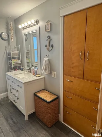 $215,000 | 30171 Grandview Terrace, Mackinaw, IL 61755