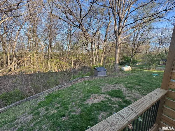 $215,000 | 30171 Grandview Terrace, Mackinaw, IL 61755