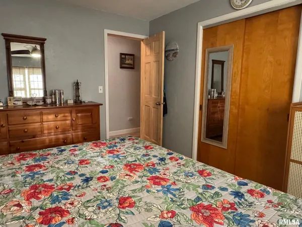 $215,000 | 30171 Grandview Terrace, Mackinaw, IL 61755