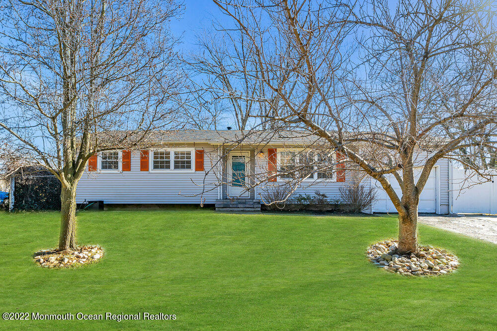 1195 Aldrich Road Jackson, NJ 08527 - Photo 1 of 27 001_dsc00118-1-2