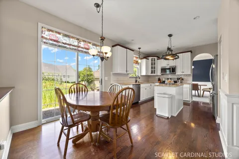 $565,000 | 3766 Matisse Drive, St. Charles, IL 60175