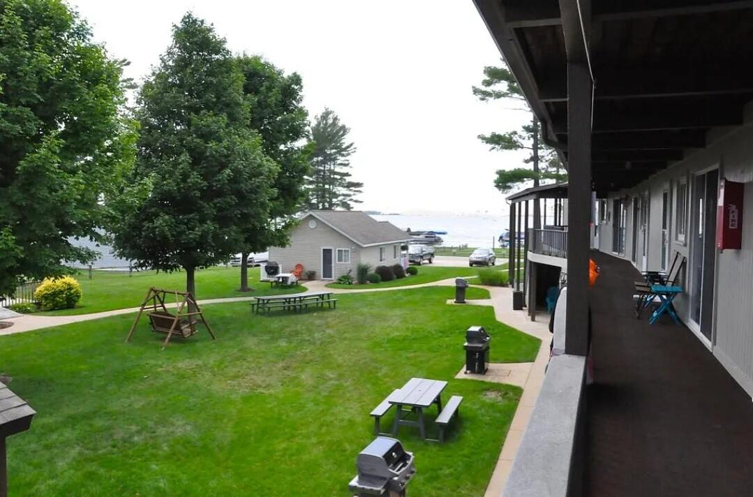 8484 Silver Lake Road Mears, MI 49436 - Photo 11 of 30 Screenshot_20230405_123607_Samsung Inter