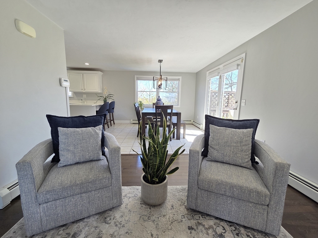 27 Middlesex Avenue Worcester, MA 01604 - Photo 11 of 29