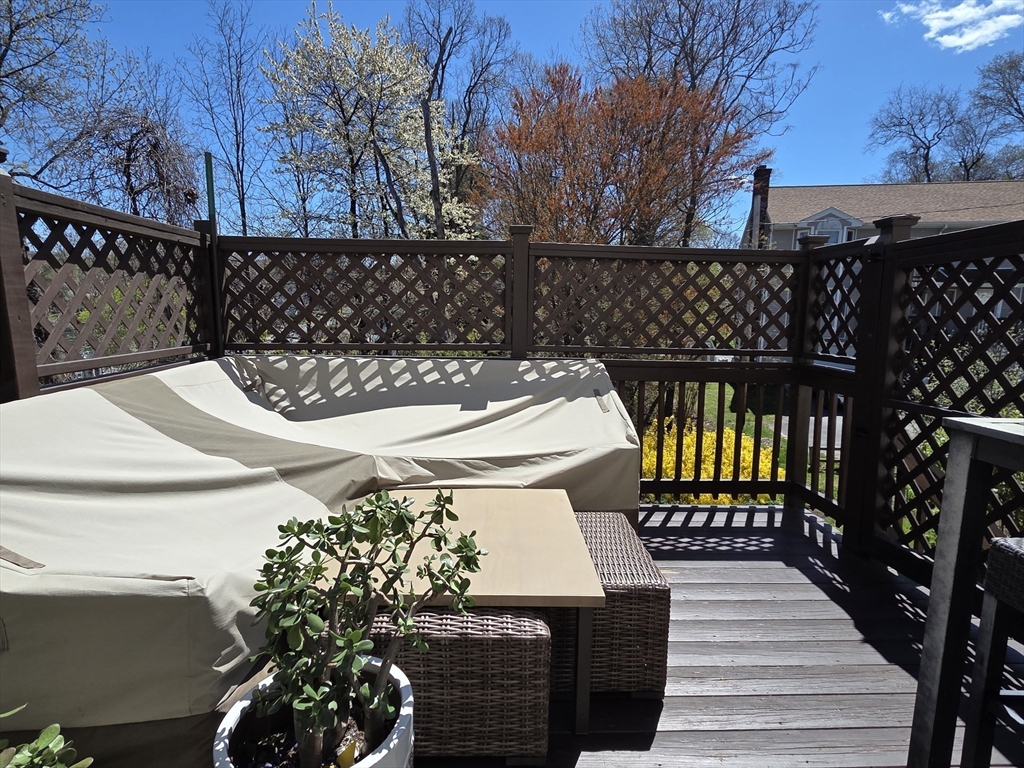 27 Middlesex Avenue Worcester, MA 01604 - Photo 25 of 29
