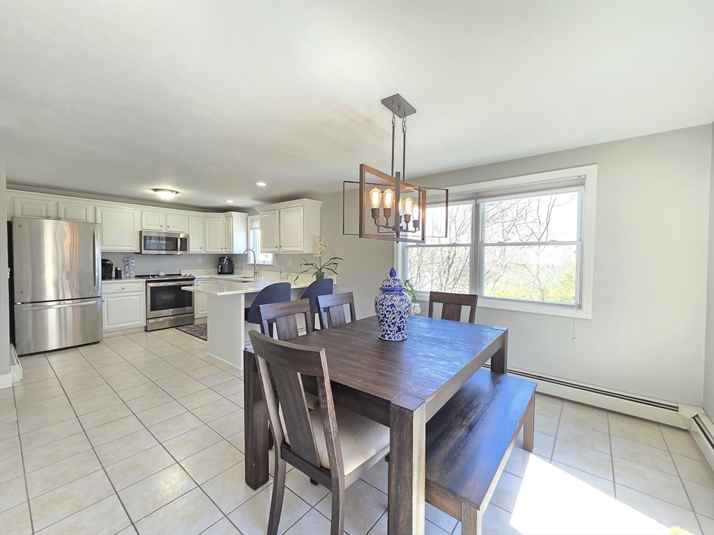 27 Middlesex Avenue Worcester, MA 01604 - Photo 5 of 29