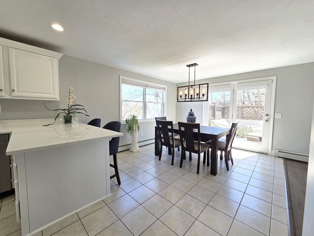 27 Middlesex Avenue Worcester, MA 01604 - Photo 6 of 29