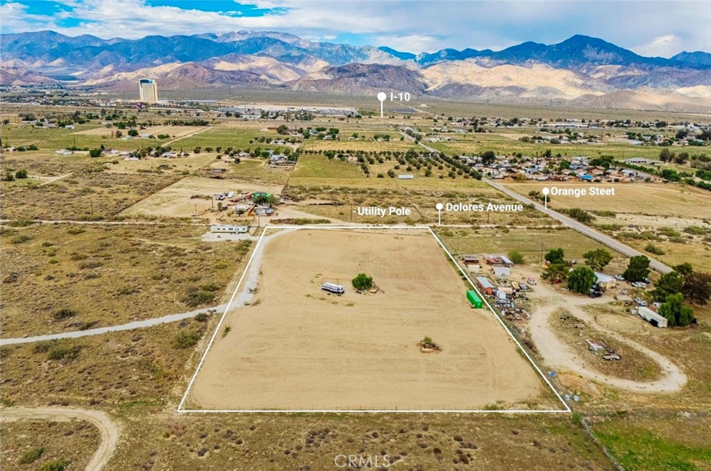 a view of residential houses with outdoor space