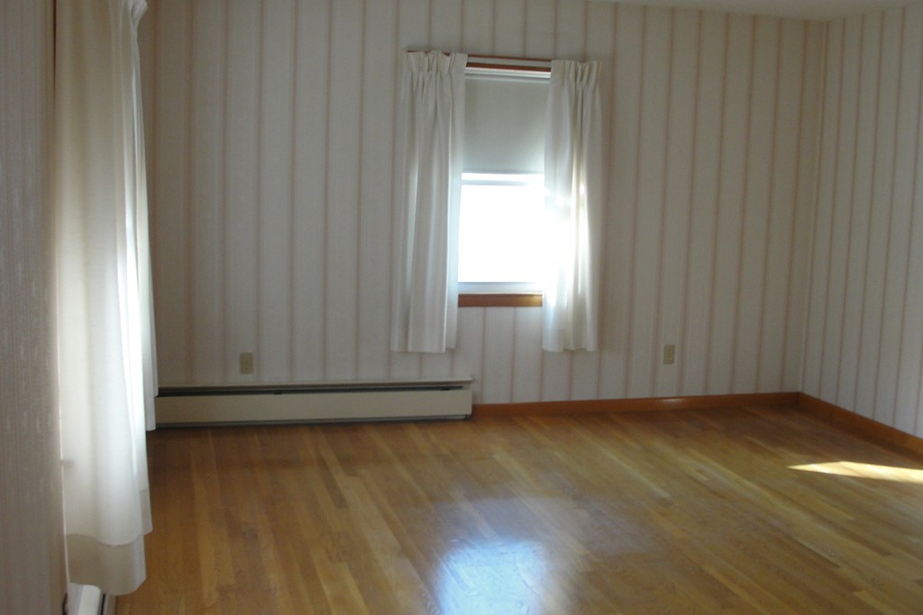 26 Robin Road Worcester, MA 01604 - Photo 9 of 18 Gallery Image 9