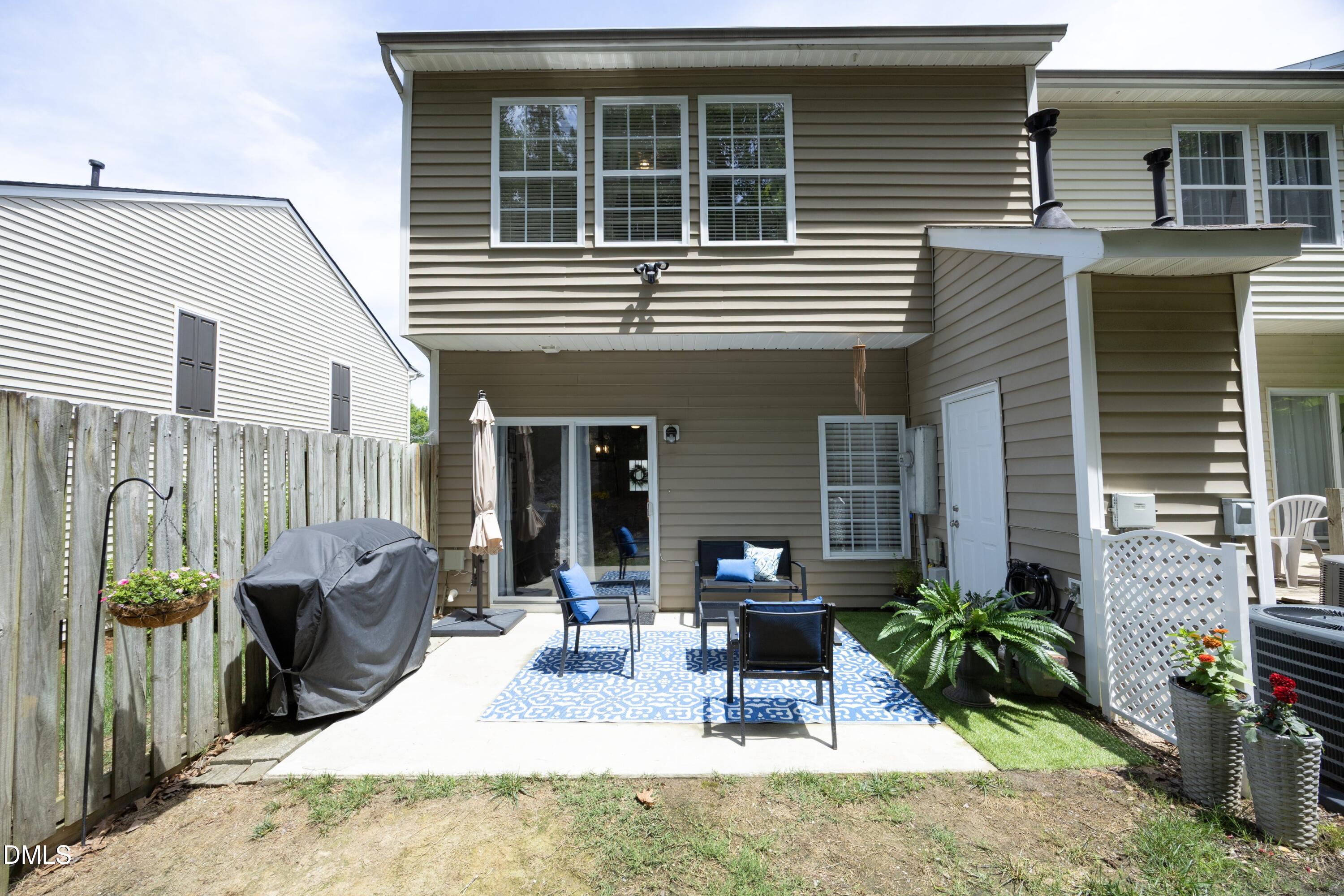 4224 Vienna Crest Drive Raleigh, NC 27613 - Photo 33 of 36 35BackExterior