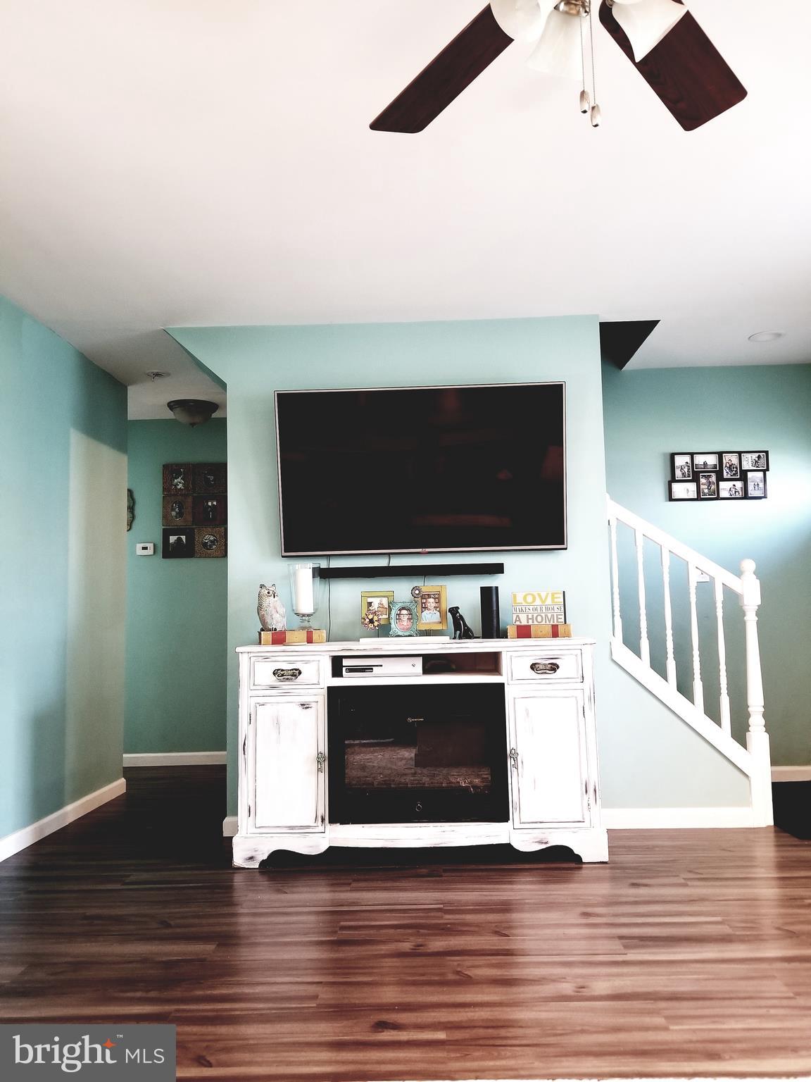 65 Quail Road Levittown, PA 19057 - Photo 4 of 19 Gallery Image 4