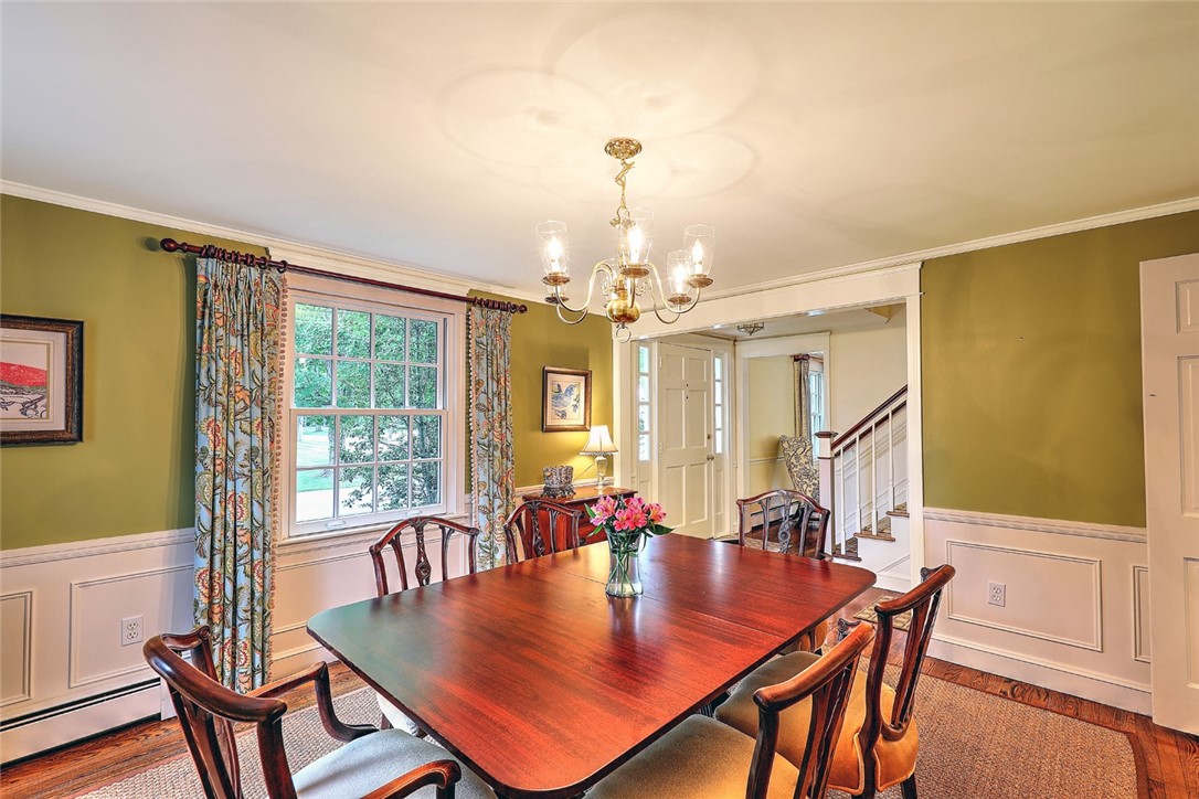 8 Briarfield Road Barrington, RI 02806 - Photo 15 of 44