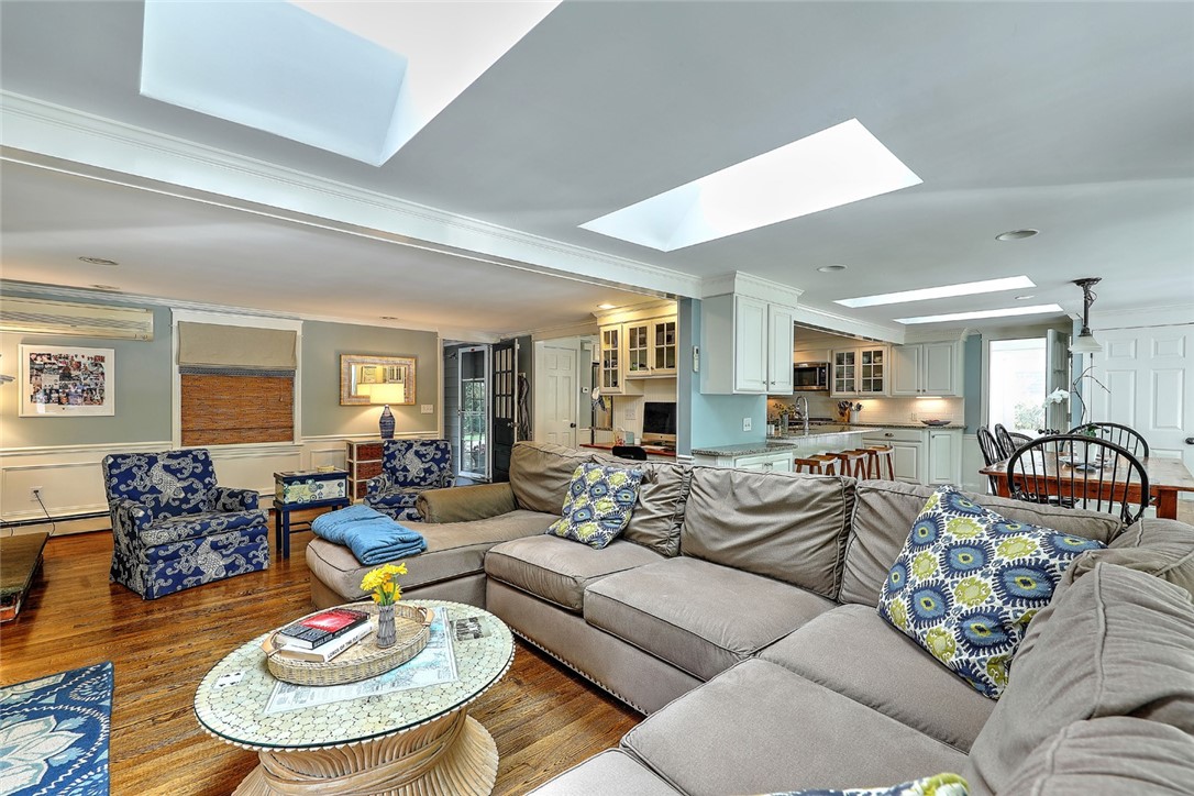 8 Briarfield Road Barrington, RI 02806 - Photo 20 of 44