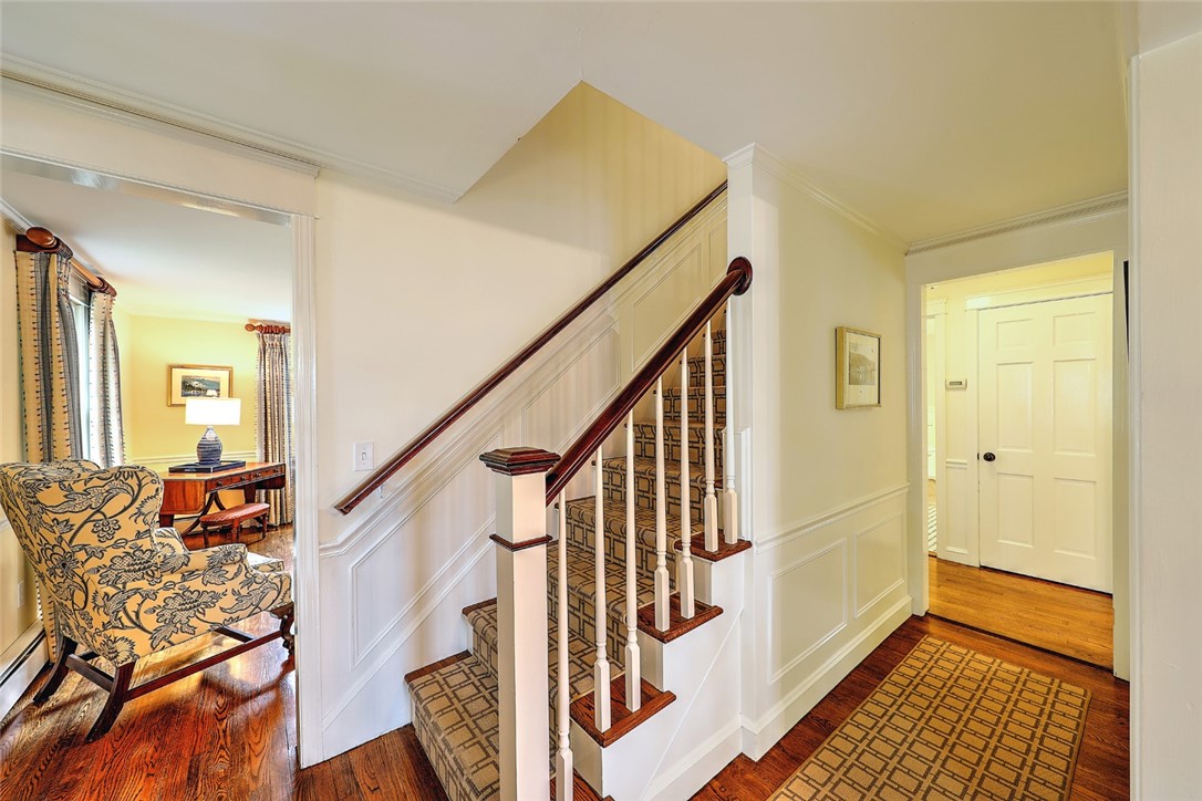 8 Briarfield Road Barrington, RI 02806 - Photo 24 of 44