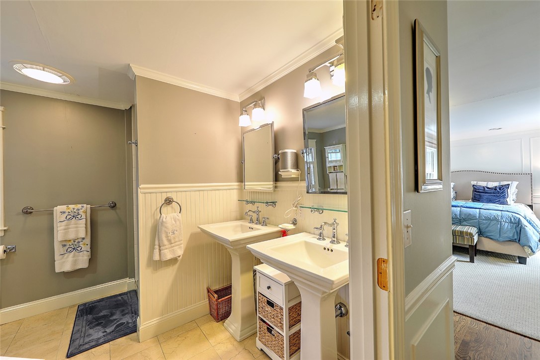 8 Briarfield Road Barrington, RI 02806 - Photo 27 of 44