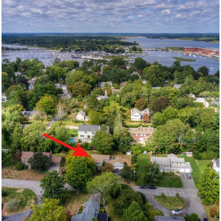 8 Briarfield Road Barrington, RI 02806 - Photo 44 of 44