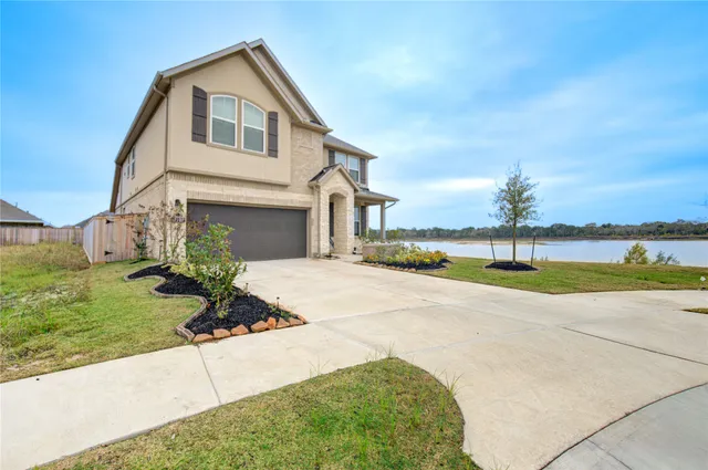 $2,800 | 12202 Bell County Court, Cypress, TX 77433