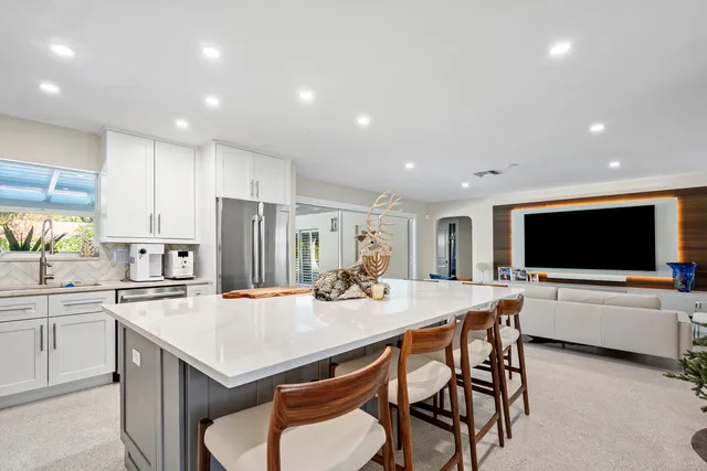 $1,425,000 | 911 Southwest 27th Terrace, Boynton Beach, FL 33435