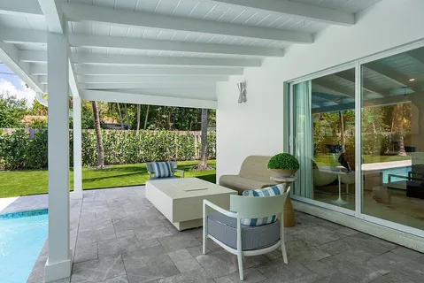 $1,450,000 | 911 Southwest 27th Terrace, Boynton Beach, FL 33435