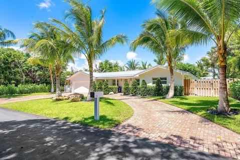 $1,450,000 | 911 Southwest 27th Terrace, Boynton Beach, FL 33435