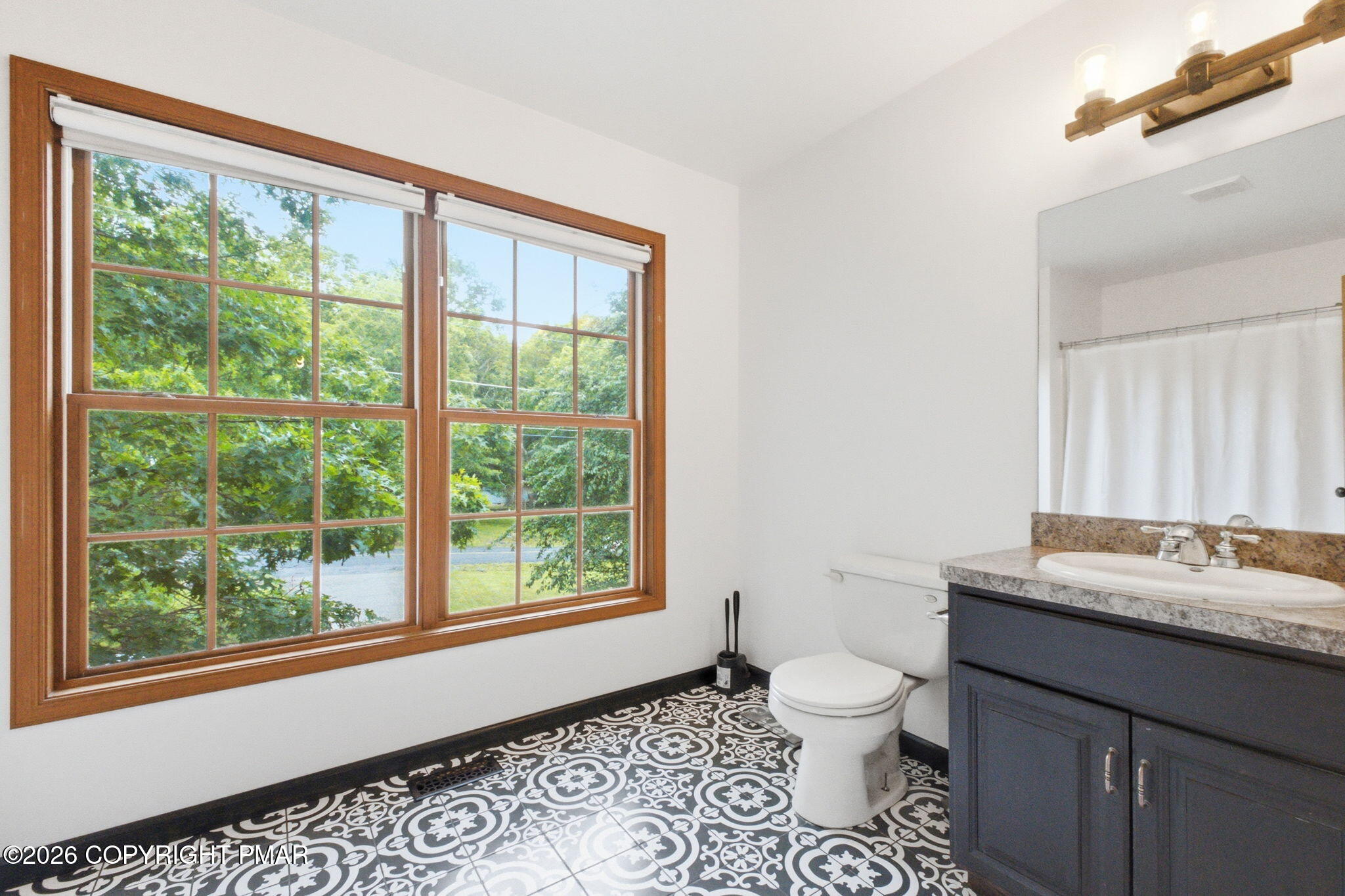 4896 Pine Ridge Drive West Bushkill, PA 18324 - Photo 23 of 43 38-web-or-mls-DSC00688
