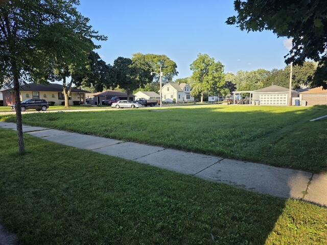 9727 West Ohio Avenue Milwaukee, WI 53227 - Photo 3 of 4 image2 (2)