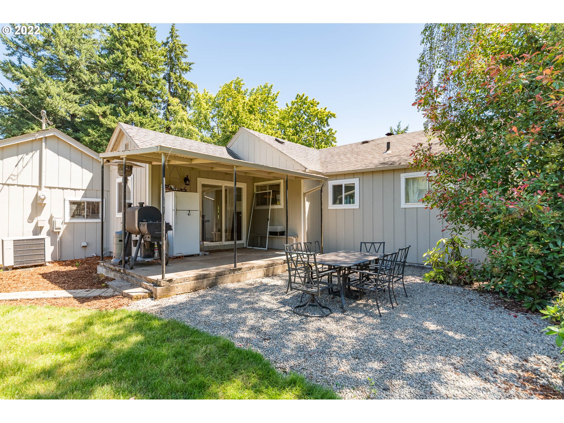 27321 Clear Lake Road Eugene, OR 97402 - Photo 19 of 32 Gallery Image 19