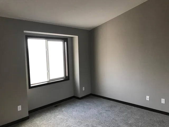 $285,900 | 13527 Honeysuckle Way North, Baxter, MN 56425