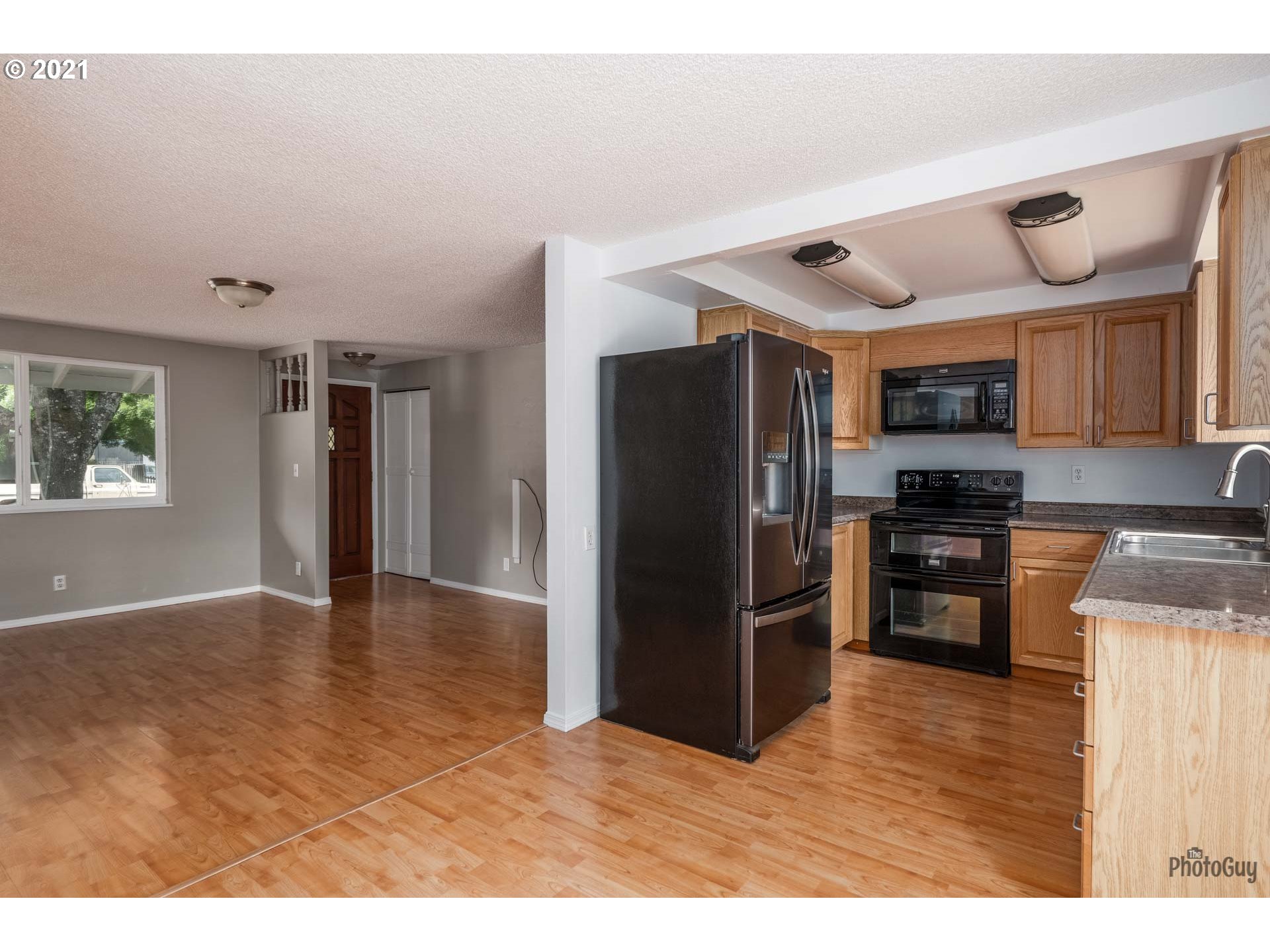 419 South 43rd Place Springfield, OR 97478 - Photo 12 of 27