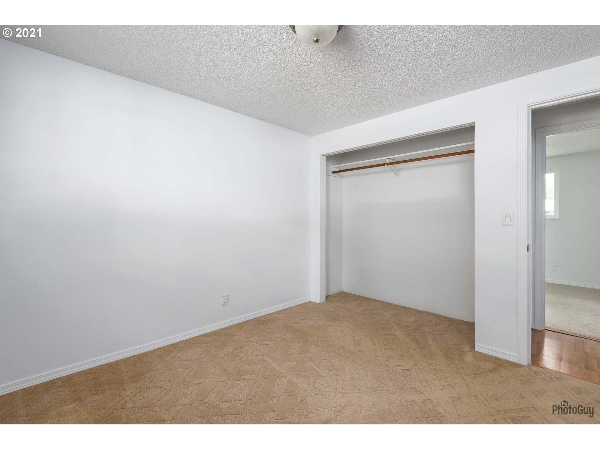 419 South 43rd Place Springfield, OR 97478 - Photo 16 of 27