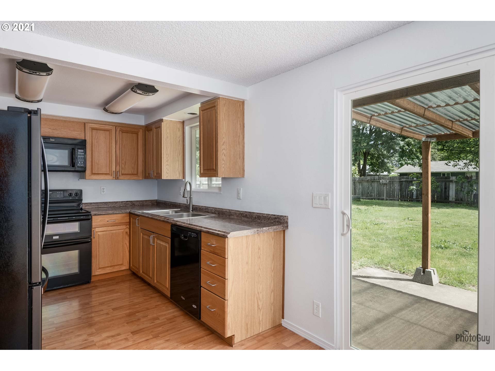 419 South 43rd Place Springfield, OR 97478 - Photo 10 of 27