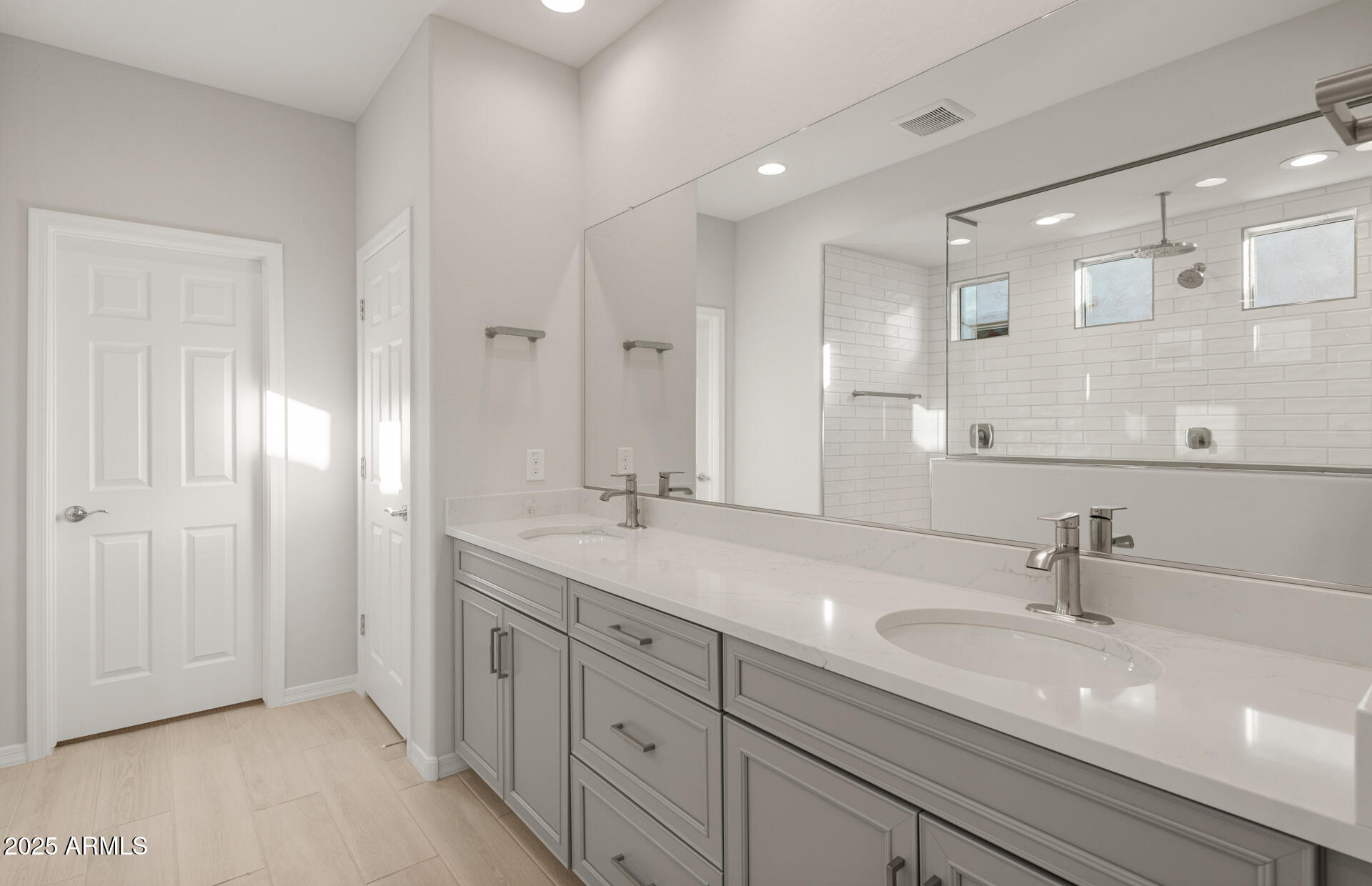17819 West Encinas Lane Goodyear, AZ 85338 - Photo 13 of 24 Owner's Bathroom