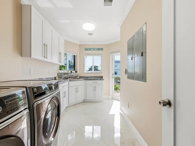 $5,295,000 | 112 North Bounty Lane, Key Largo, FL 33037